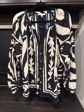 DR2 Black and White Botanical Print Button-Down Shirt